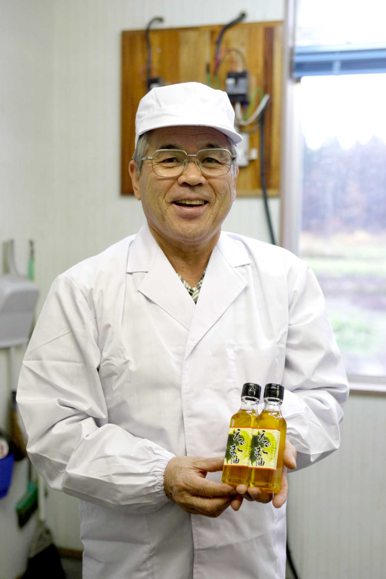 山形県アンテナショップおいしい山形　つくり手を訪ねて｜戸沢村エゴマの会　事務局 田中誠一さん