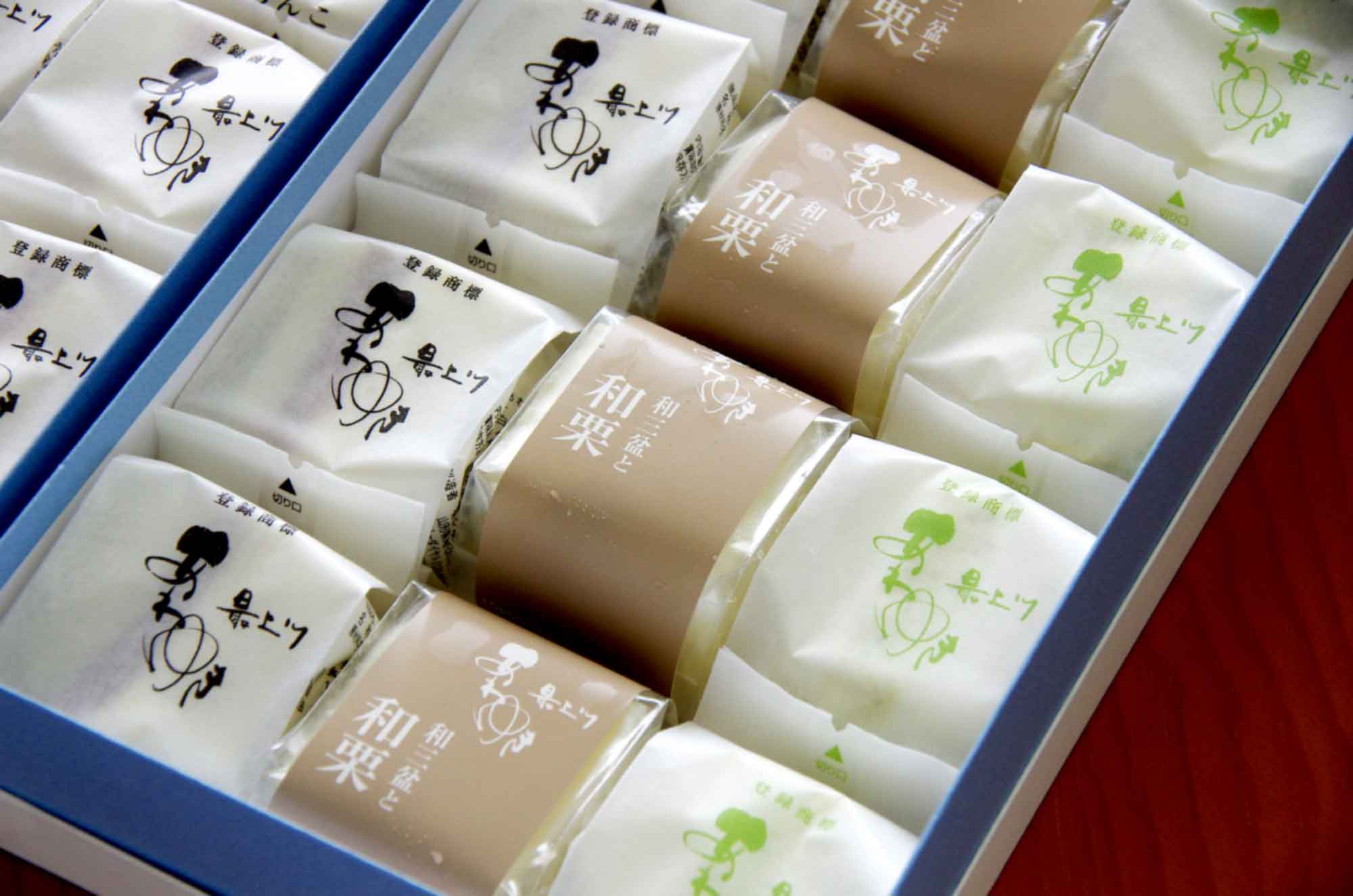 山形県アンテナショップおいしい山形　つくり手を訪ねて｜有限会社ぱんどら：
                真っ白なスポンジややわらかな食感、口どけのよさ、すべてが「淡雪」のネーミングにぴったり。