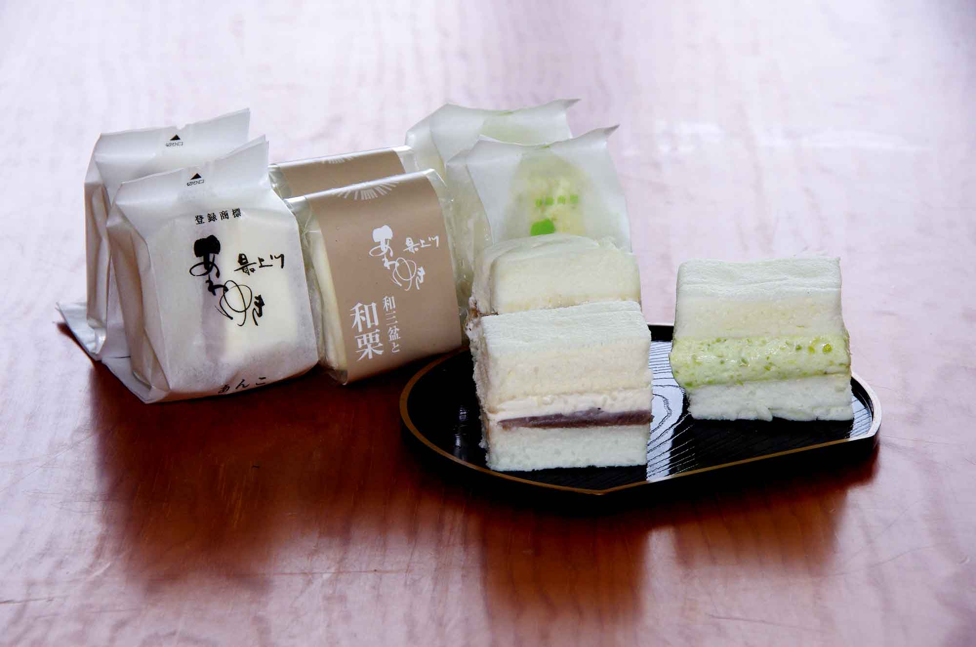 山形県アンテナショップおいしい山形　つくり手を訪ねて｜有限会社ぱんどら：
                茶豆を粗めにすり潰し、生クリームであえた“ずんだ”と、愛媛産の栗と和三盆糖を使用した“和栗”も登場し、味のバリエーションが楽しめます。