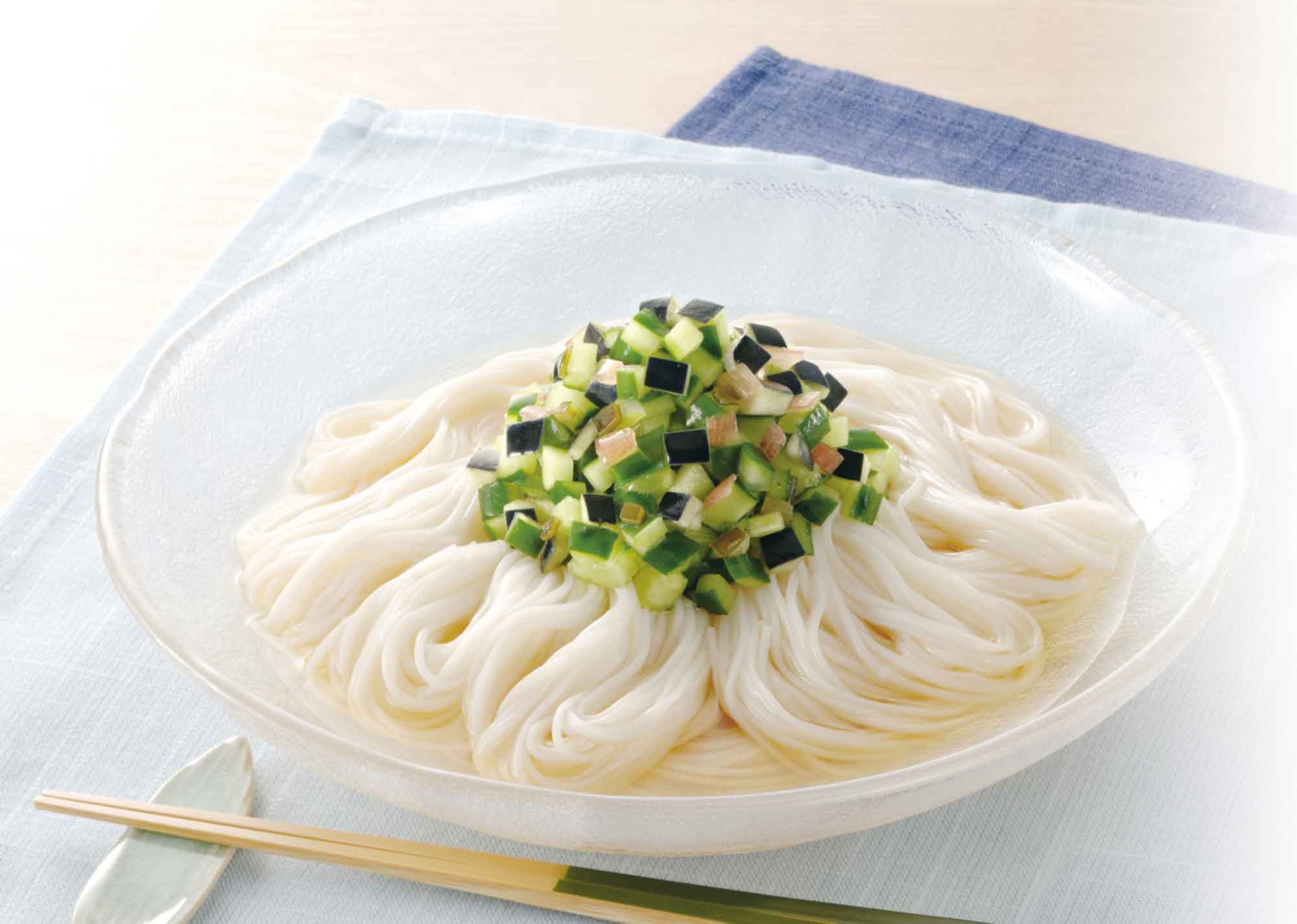 山形県アンテナショップおいしい山形　つくり手を訪ねて｜株式会社マルハチ：
                そうめんに、冷奴に、アイデア次第で楽しみ方は無限大。